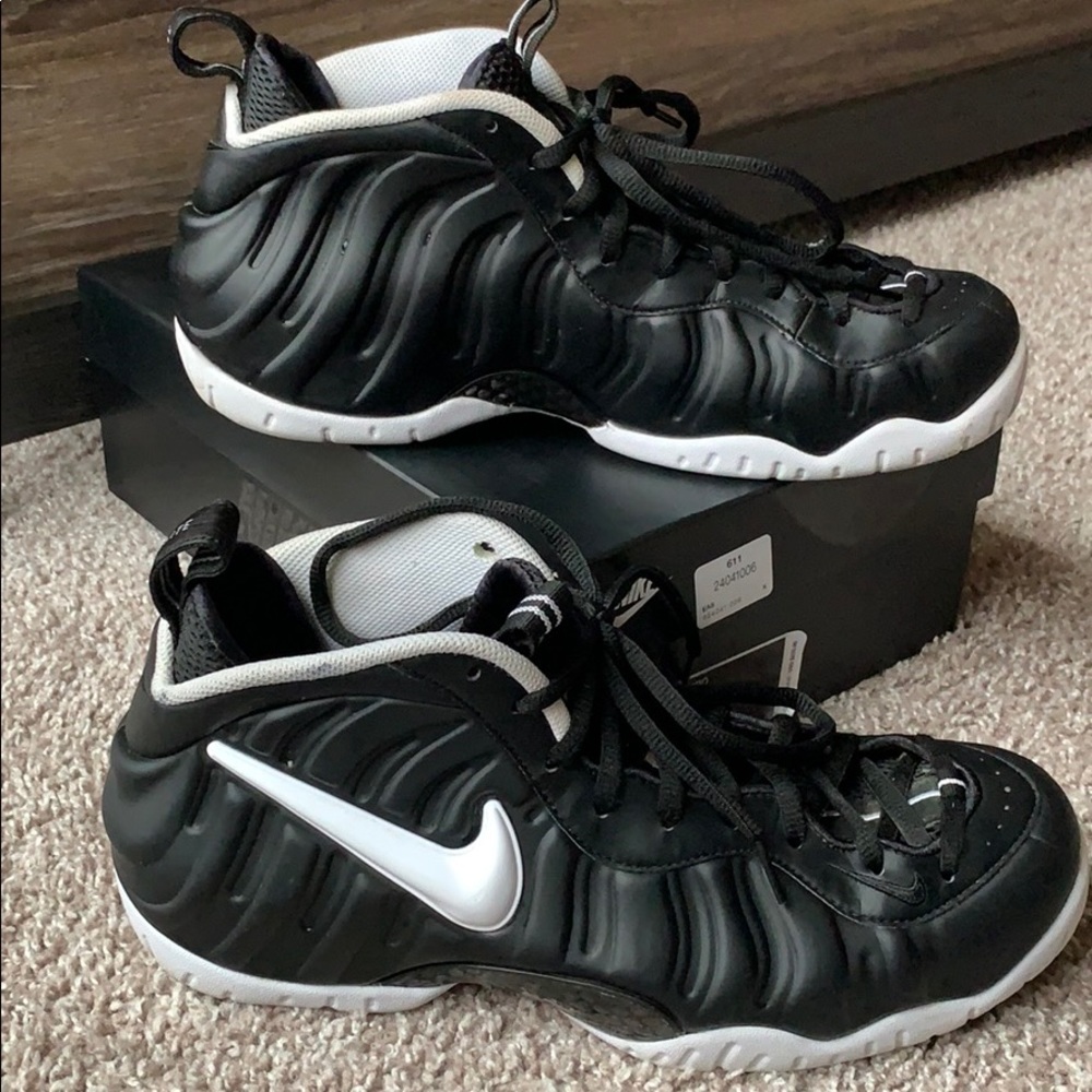 Nike “Doomsday” Foamposite |11.5| black white